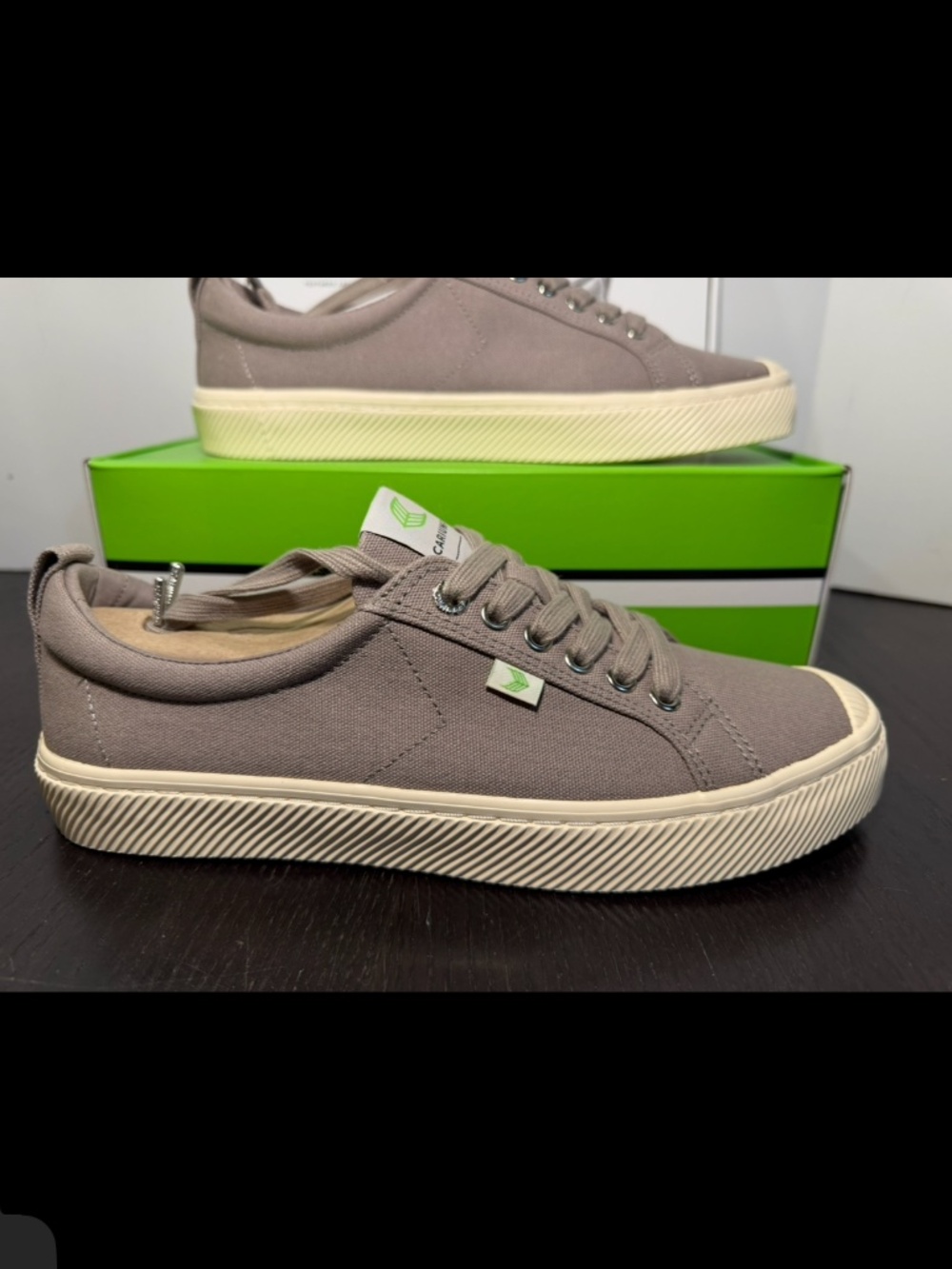Cariuma OCA Low Canvas Sneakers Mystic Grey Size 10.5 Women/9 Men